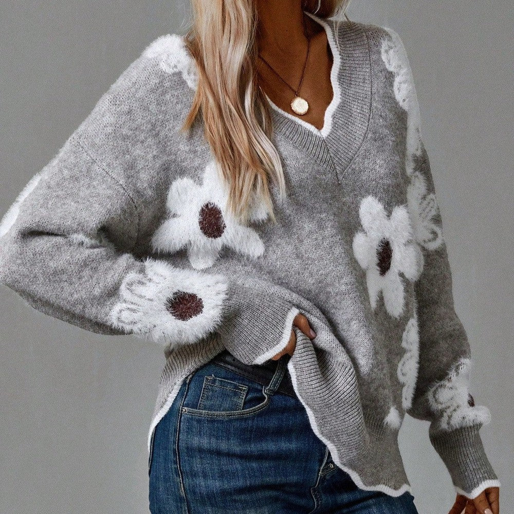 Janice | Elegant V-neck Floral Sweater