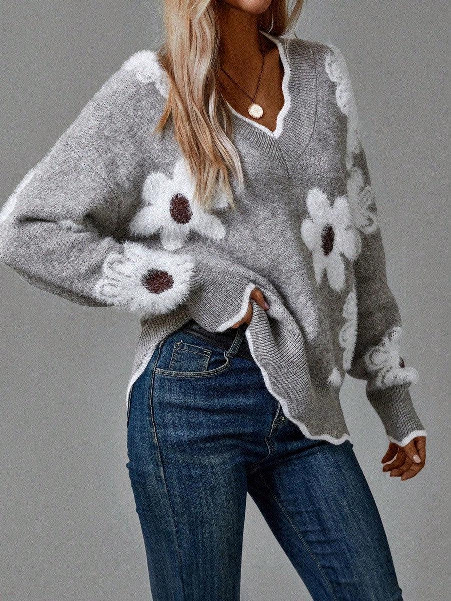 Janice | Elegant V-neck Floral Sweater
