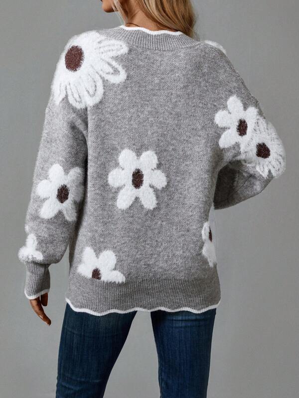 Janice | Elegant V-neck Floral Sweater