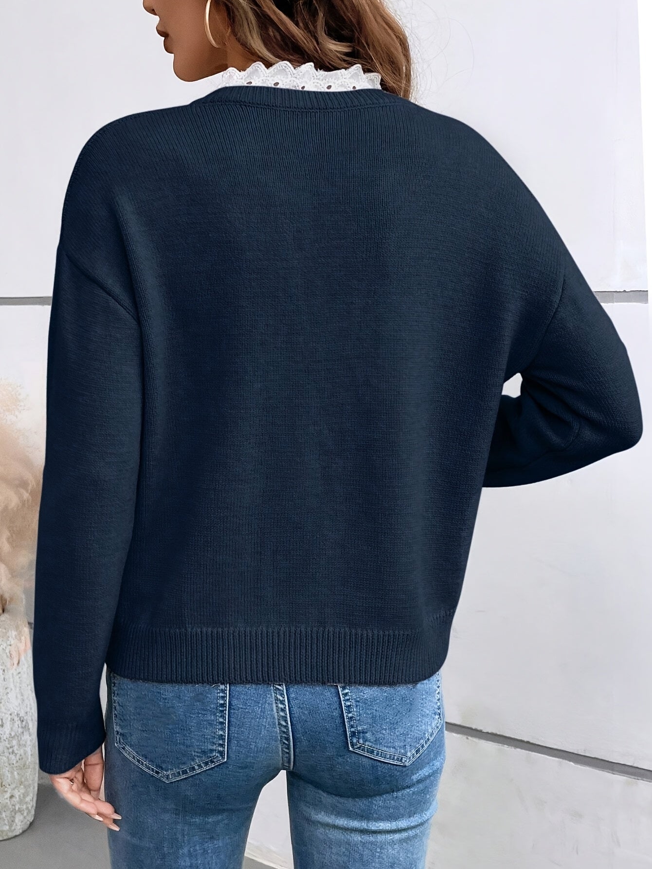 Chelsea | Knitted Sweater with Lace Detail